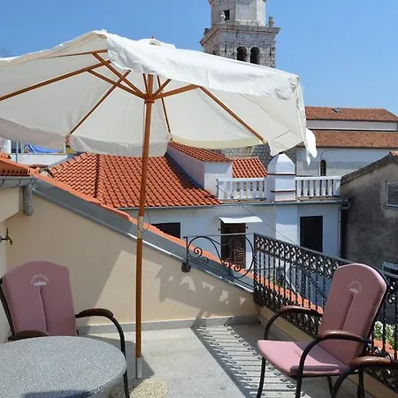 Апартаменты Hedviga *